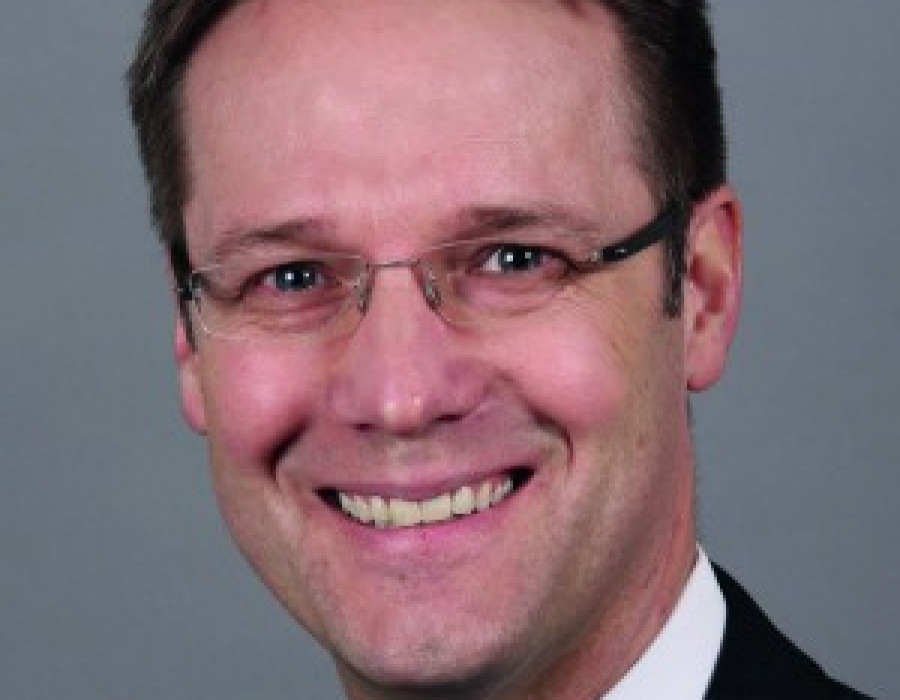 Dr. detlef schneider cmyk 50234