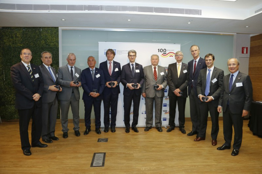 Linde 50 anos con camara comercio 28107 36475