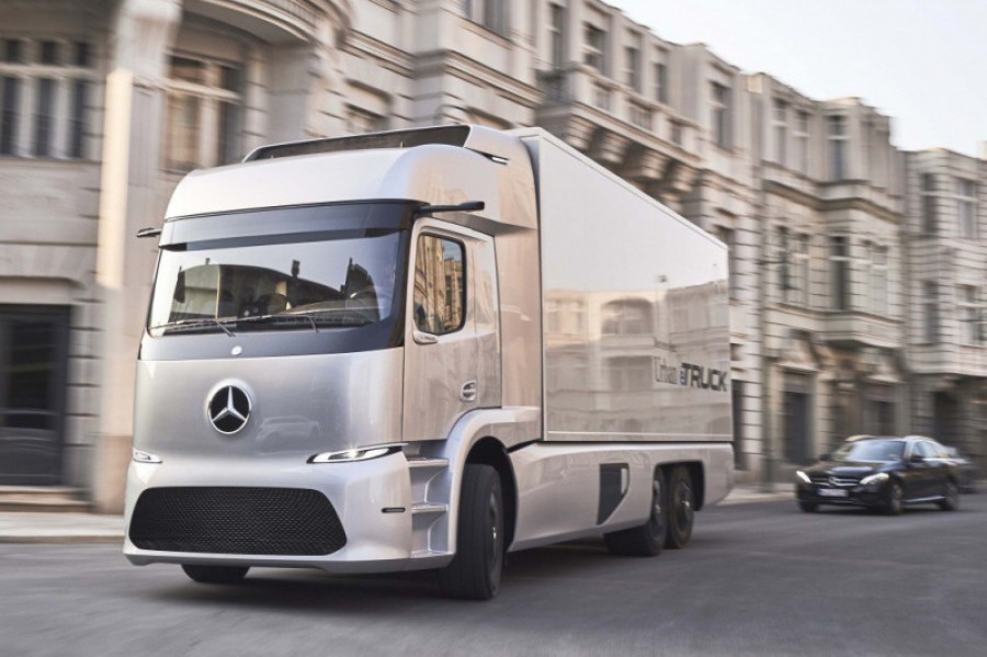 Mercedes benz urban etruck 25964 34361