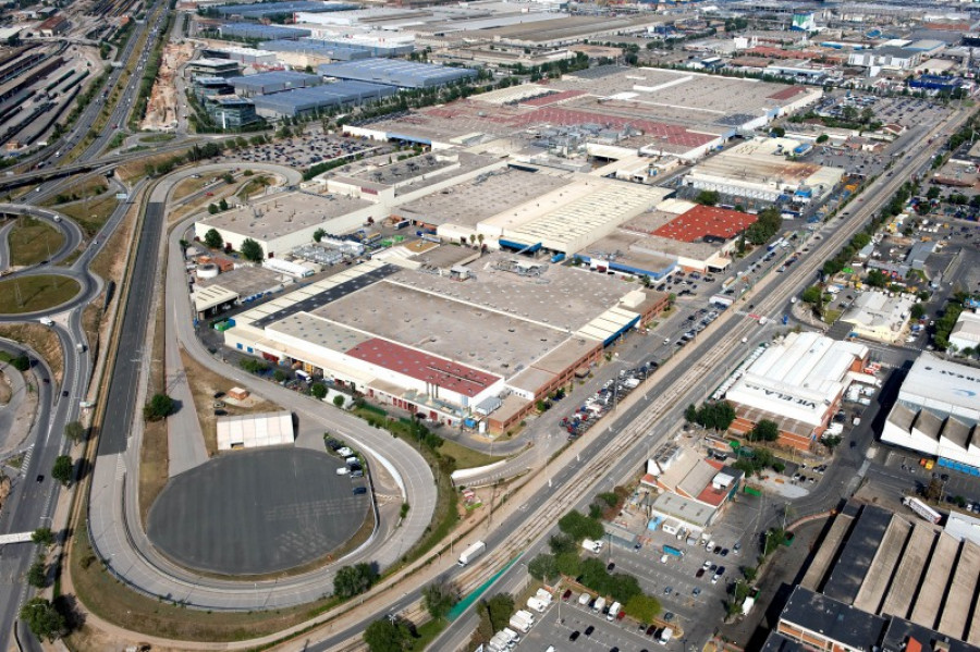 Vista aerea nissan en zona franca 33237