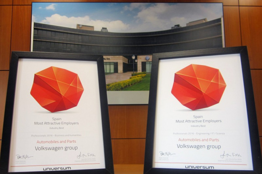 Premios universum grupo vw 33152