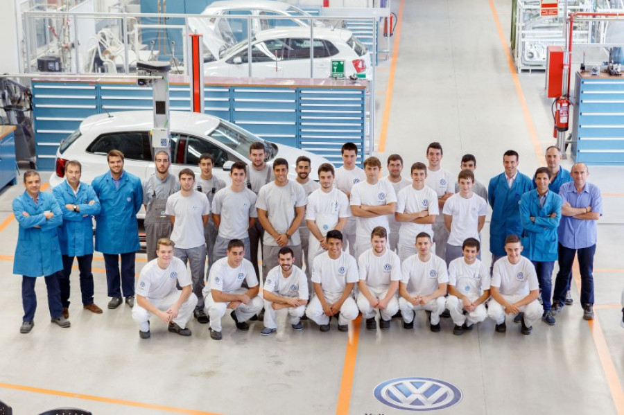 Alumnos v edicion aprendices vw navarra 32157