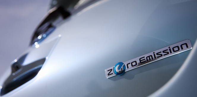 Nissan leaf 30894