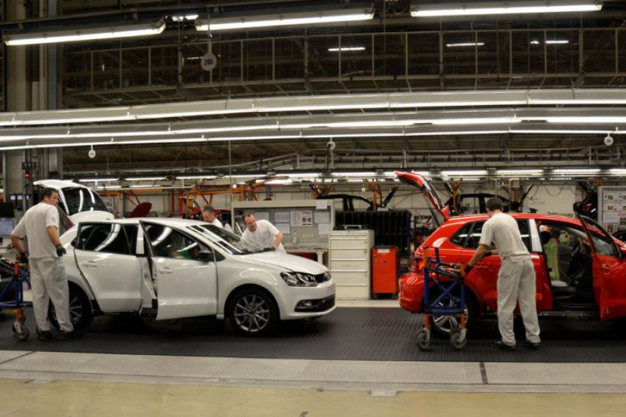 El polo en la linea de montaje de volkswagen navarra 11547