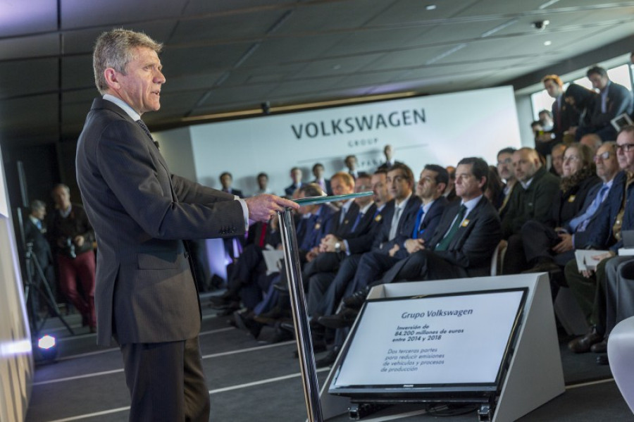 Francisco perez botello presidente de volkswagen audi espana durante la inauguracion de las nuevas o 9358