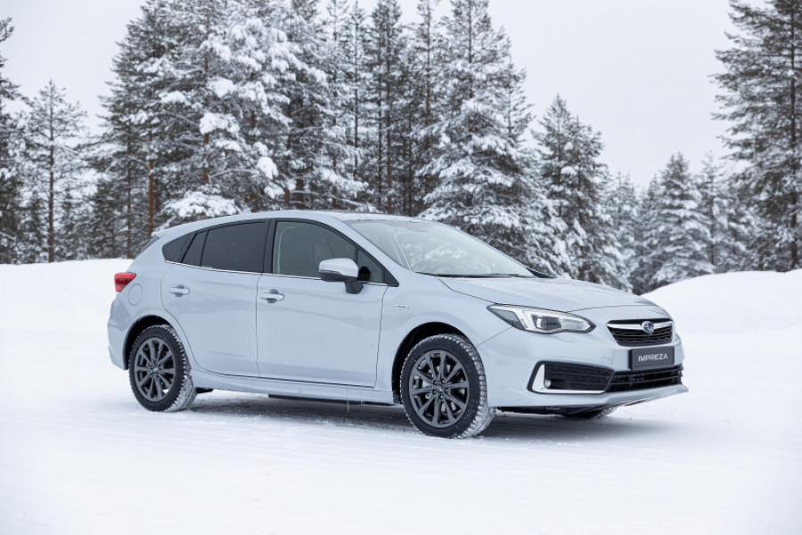 Subaru impreza eco hybrid delantera 57085