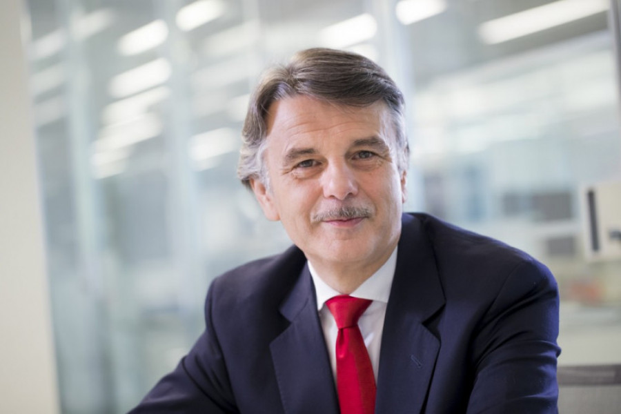 Profesor sir ralf speth 56889