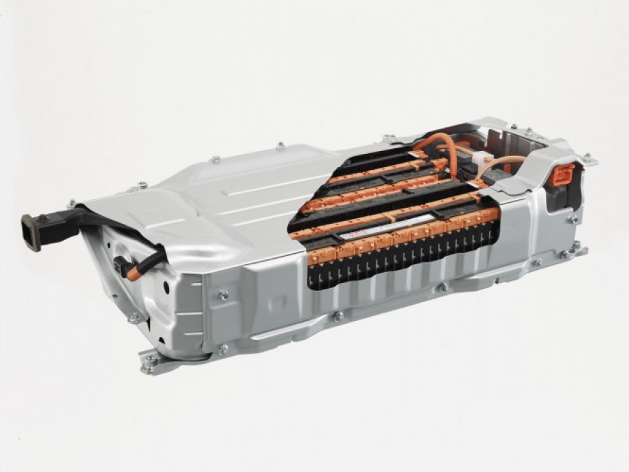 800 toyota parts vil battery1 72dpi 874851 2