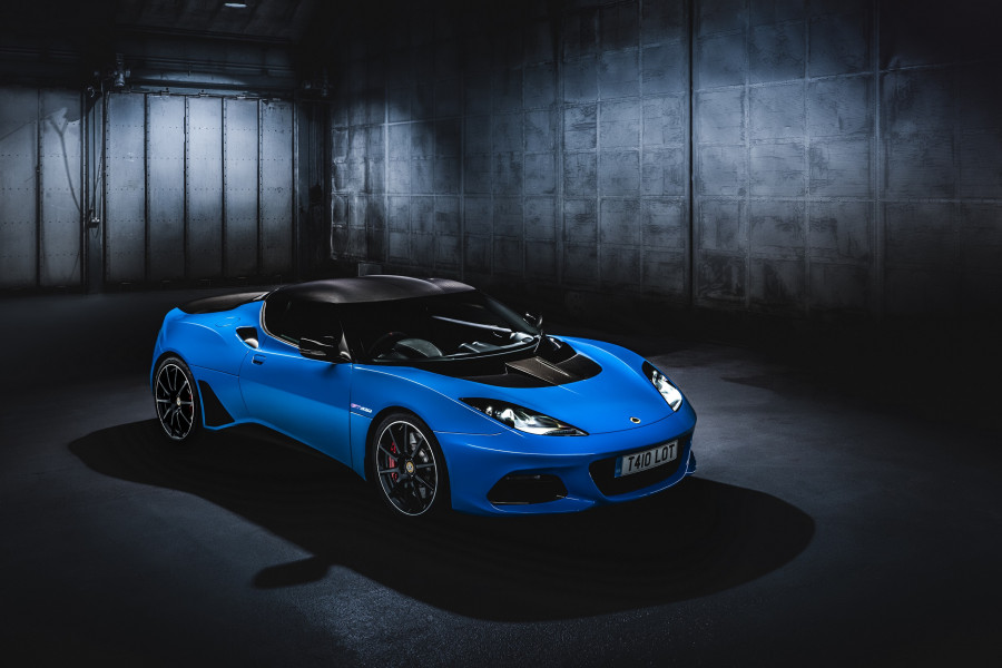 Dürr NP Lotus se decanta por la línea de pintura de acabado de alta calidad y eficiencia de Dürr Vehículo deportivo Evora