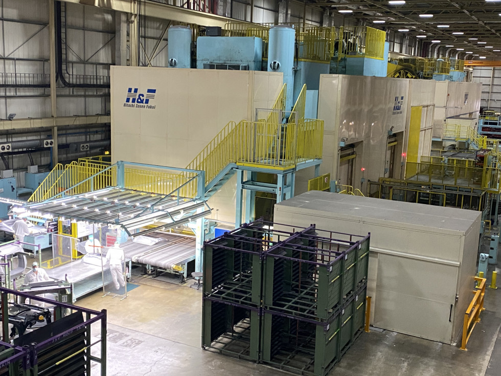 Hitachi Zosen Fukul and IHI Tandem line mechanical presses