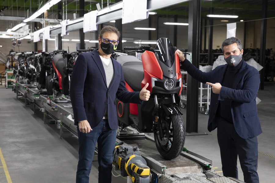 Production starts on SEATs first electric motorbike the SEAT MO eScooter 125 02 HQ