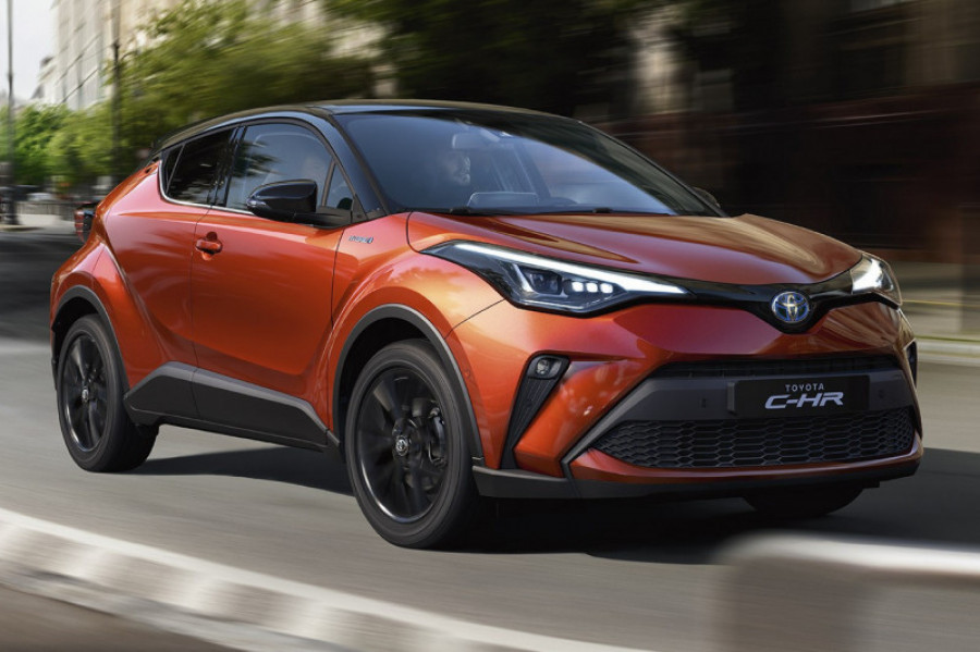 Toyota c hr 2019 gallery 004 full tcm 1014 1776333 74088