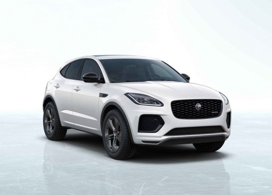 Jag E PACE 22MY 04 R Dynamic Black Exterior Without Options Front3Q 190521 GLHD 007 Easy Resize