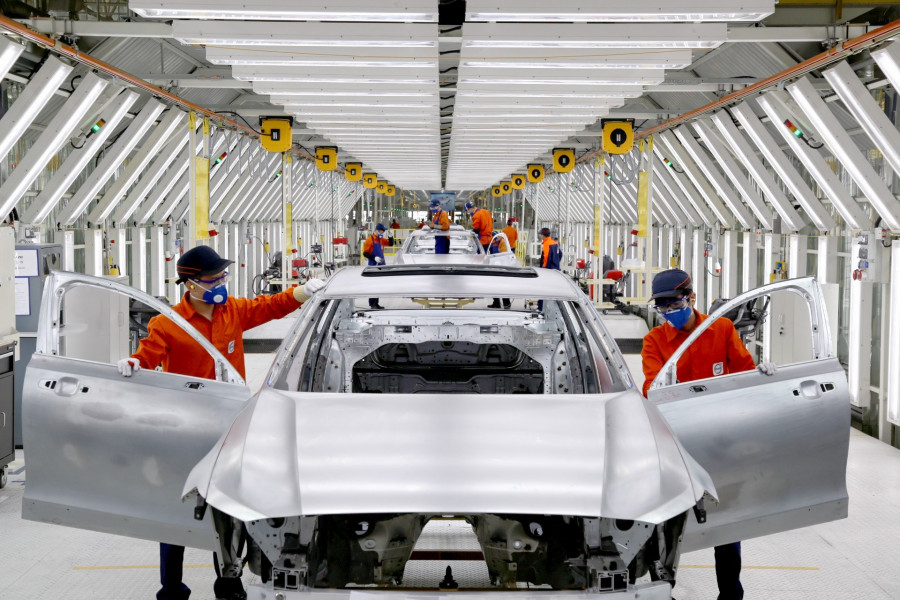 199979 Pre production of the new Volvo S90 in the Daqing manufacturing plant (1)