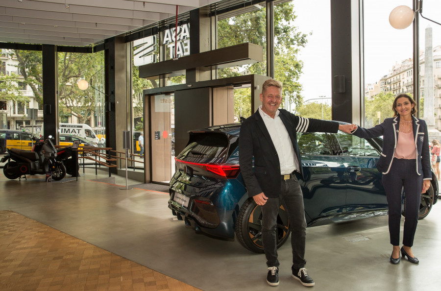 La ministra de Industria y el presidente de SEAT SA se reunen en Barcelona 01 HQ