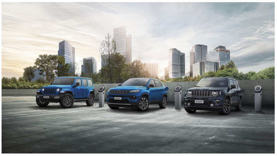 01 1st moment Jeep 4xe range