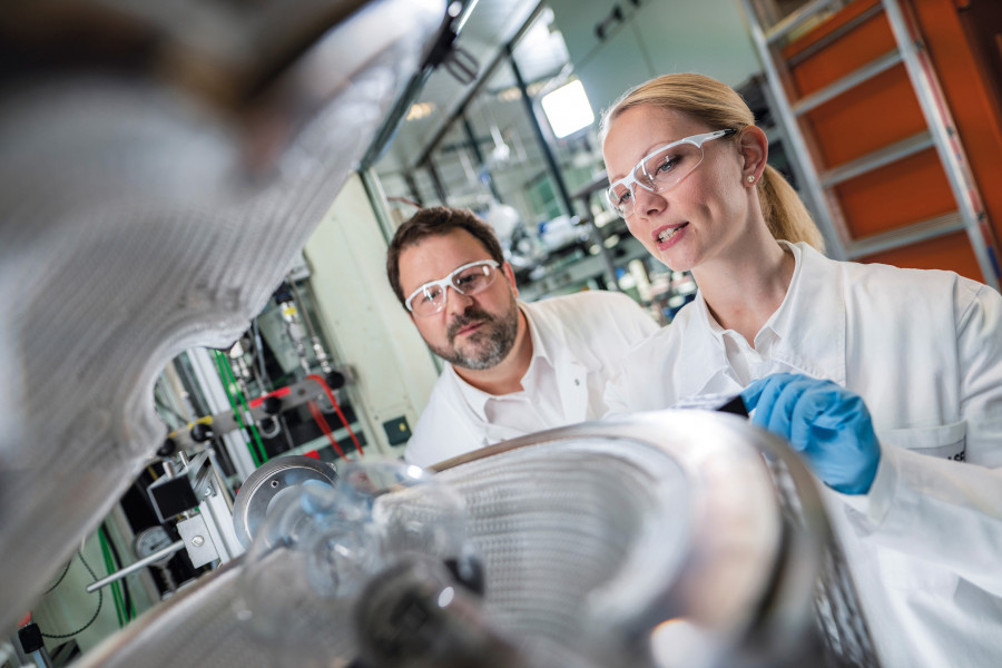 BASF PORSCHE BATERIAS P262e 07 5679 Battery recycling closes the loop in elec tromobility web