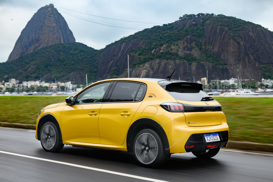 PEUGEOT e 208GT 22 0