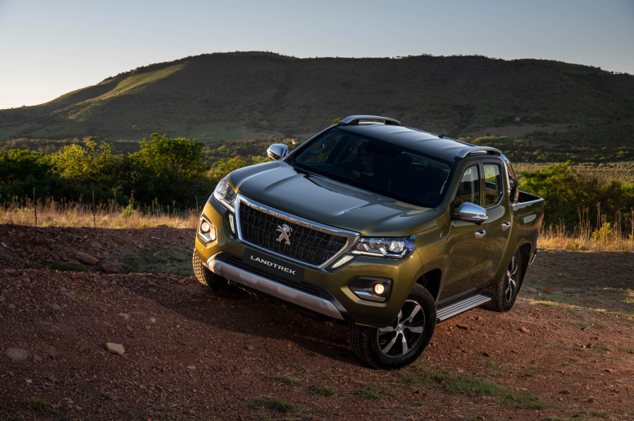1 peugeot landtrek za 618a8353c83d9 619cd460c247e