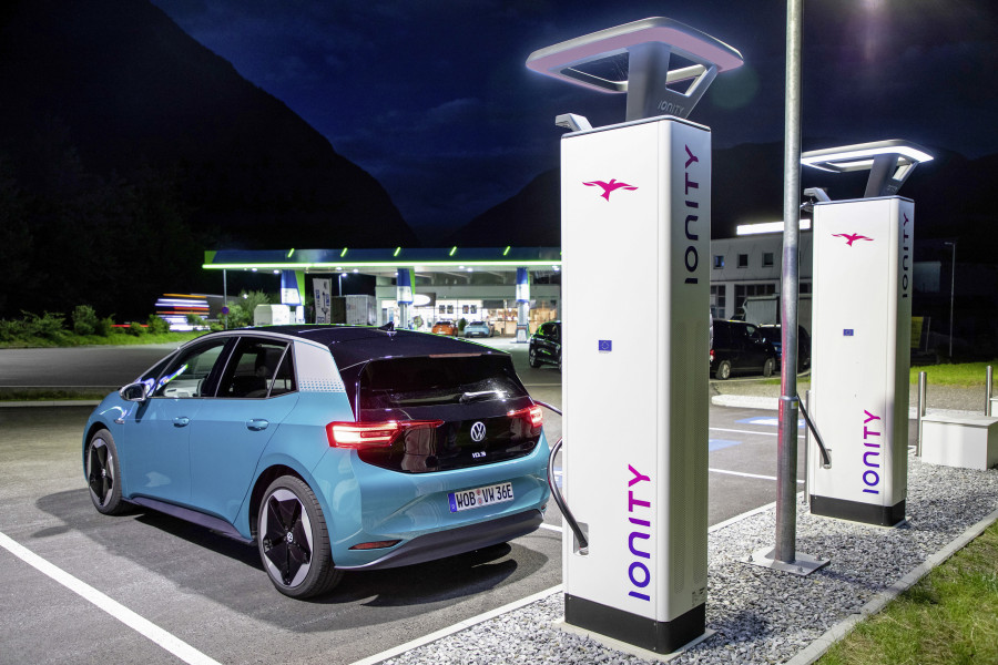 Cómodo interconectado y sostenible nuevas soluciones para cargar los modelos eléctricos de volkswagen