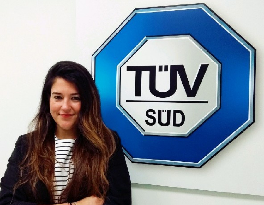 LAURA DIAZ TUV SUD