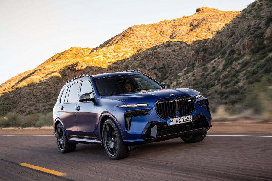 P90457426 highRes the new bmw x7 m60i