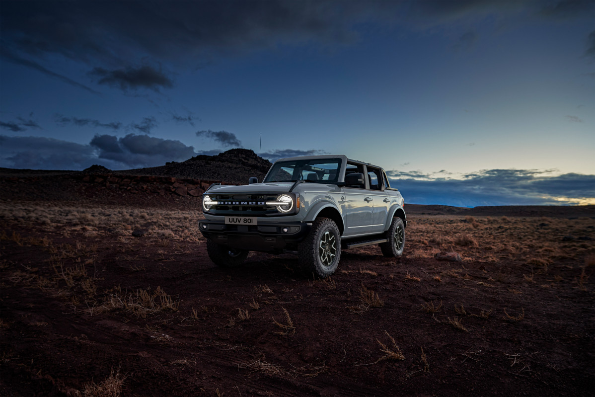 FordBronco CGrey Static V3