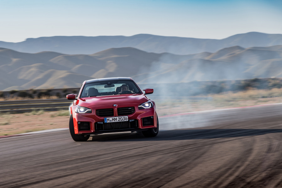 P90482700 highRes the all new bmw m2 r