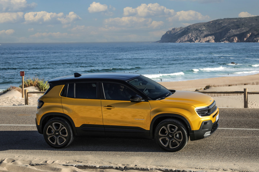 20 jeepavenger 6349923555c0b 634cffac4c874