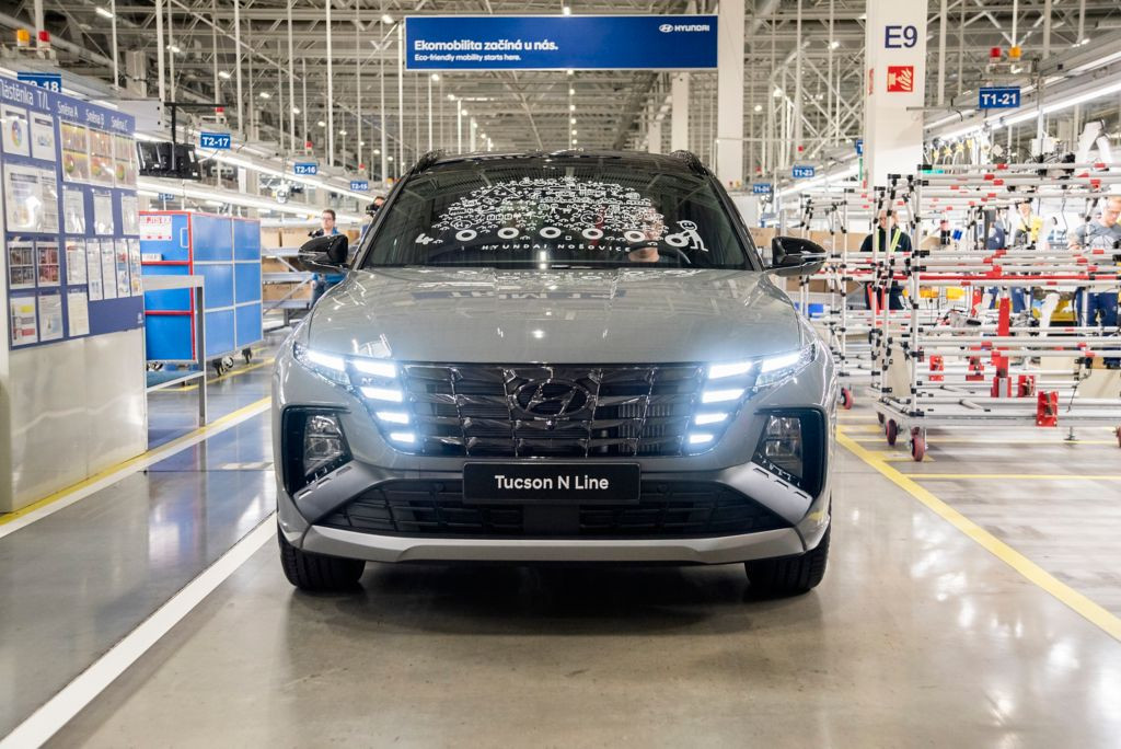 Hyundai manufacturing czech 4 millionth vehicle 06