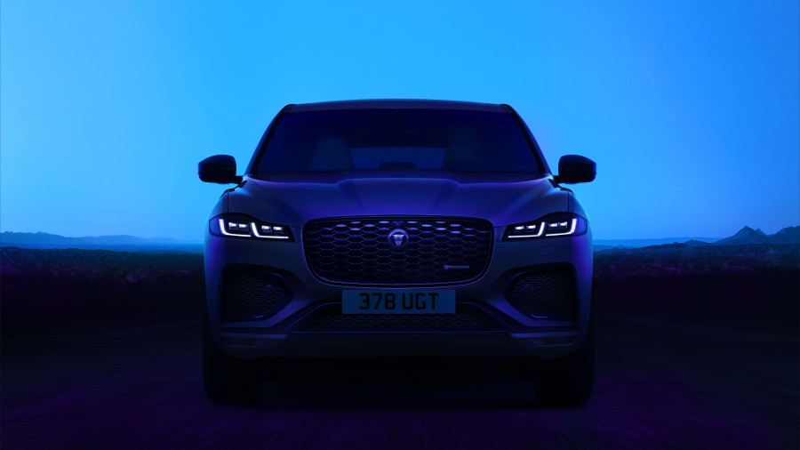Jag F PACE 24MY Exterior 05 Front GL 003 PR 141222