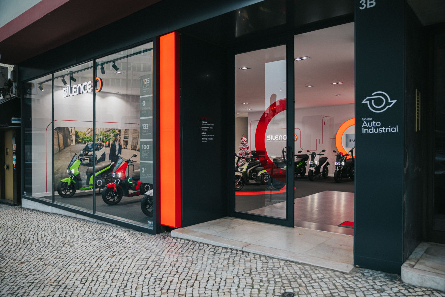 Exterior flagship store Silence Lisboa