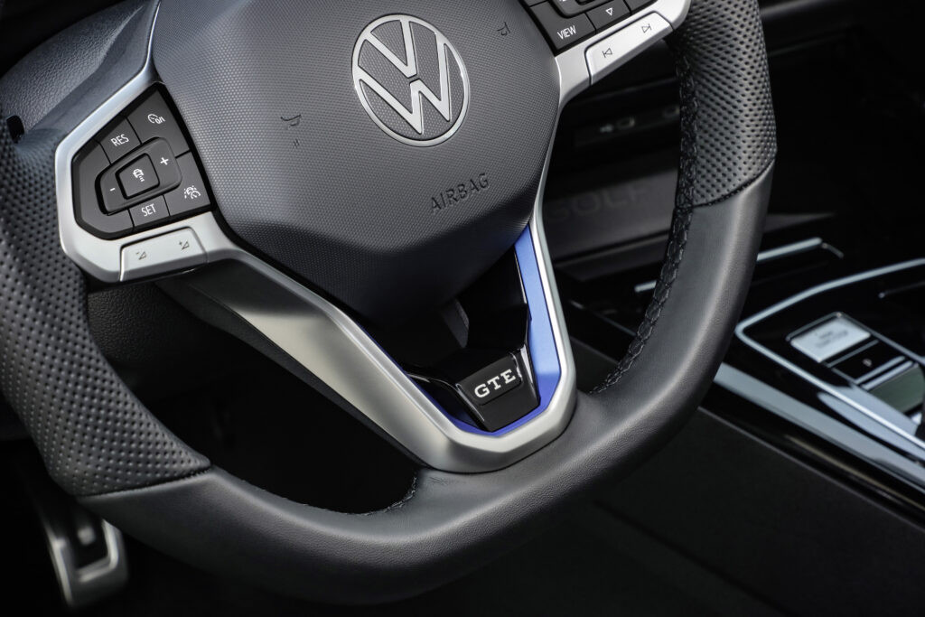 The new Golf GTE 12 1024x683