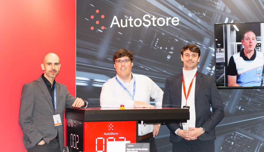 El equipo de Autostore en su stand