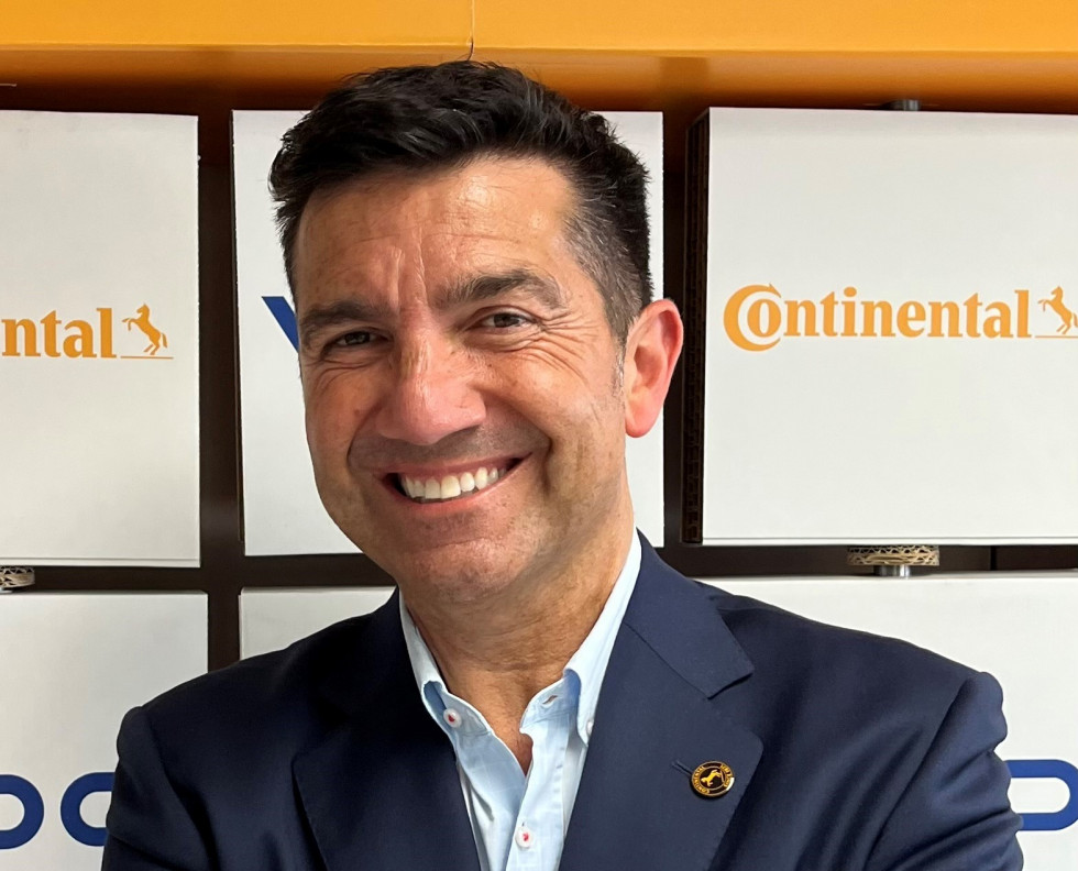 Alberto Pérez Continental