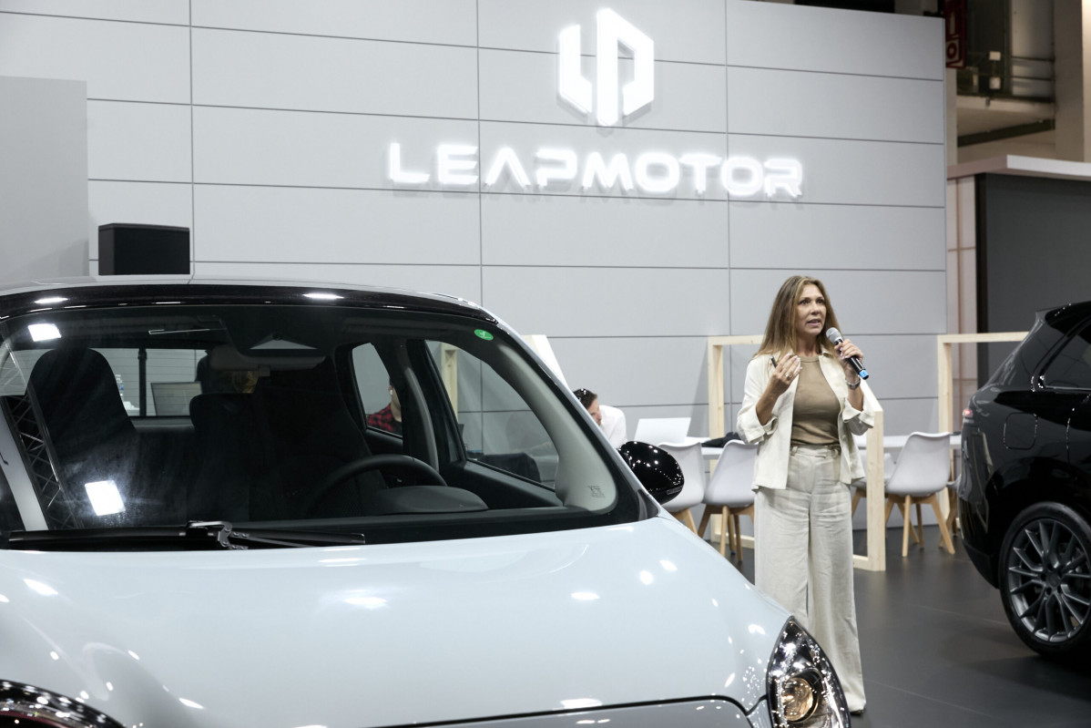 MÓNICA MIRA LEAPMOTOR