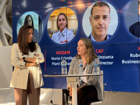 NURIA CRISTÓBAL NISSAN CON NOELIA SANZ CAAR