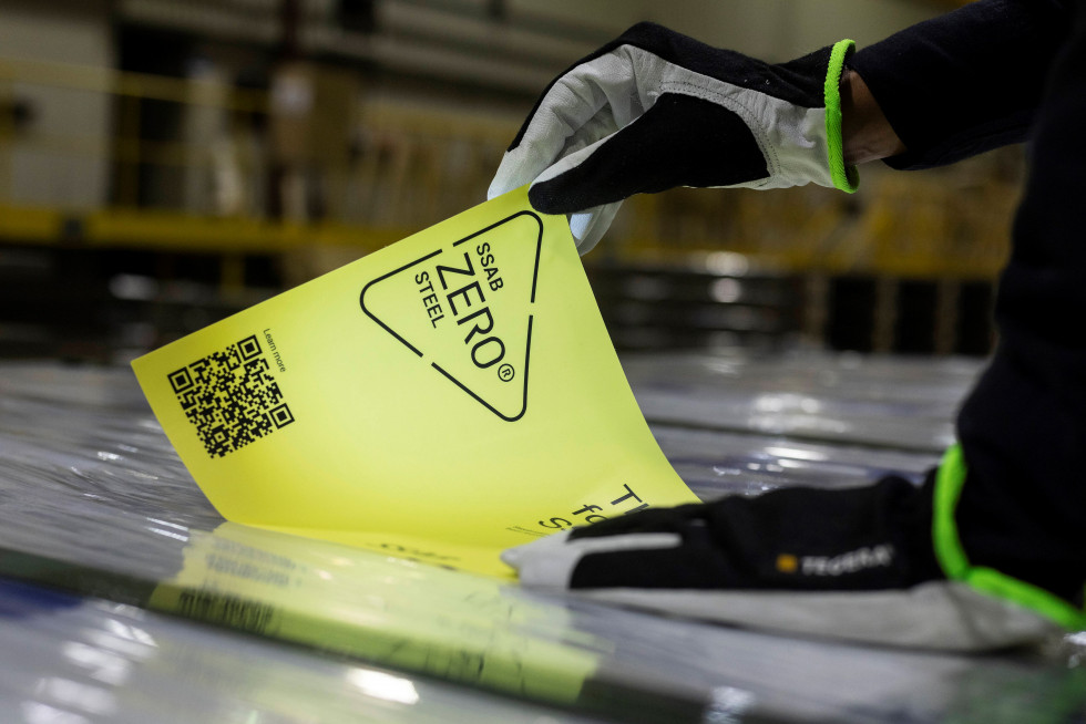 349865 Volvo Cars signs recycled steel deal with SSAB