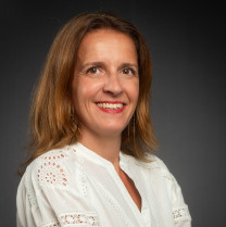 CAROLINE MECHAI HORSE
